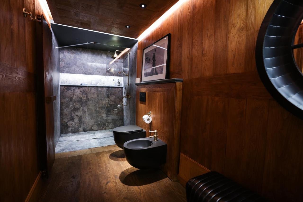 La Piazzetta degli Artisti - Boutique B&B Bossolasco Esterno foto